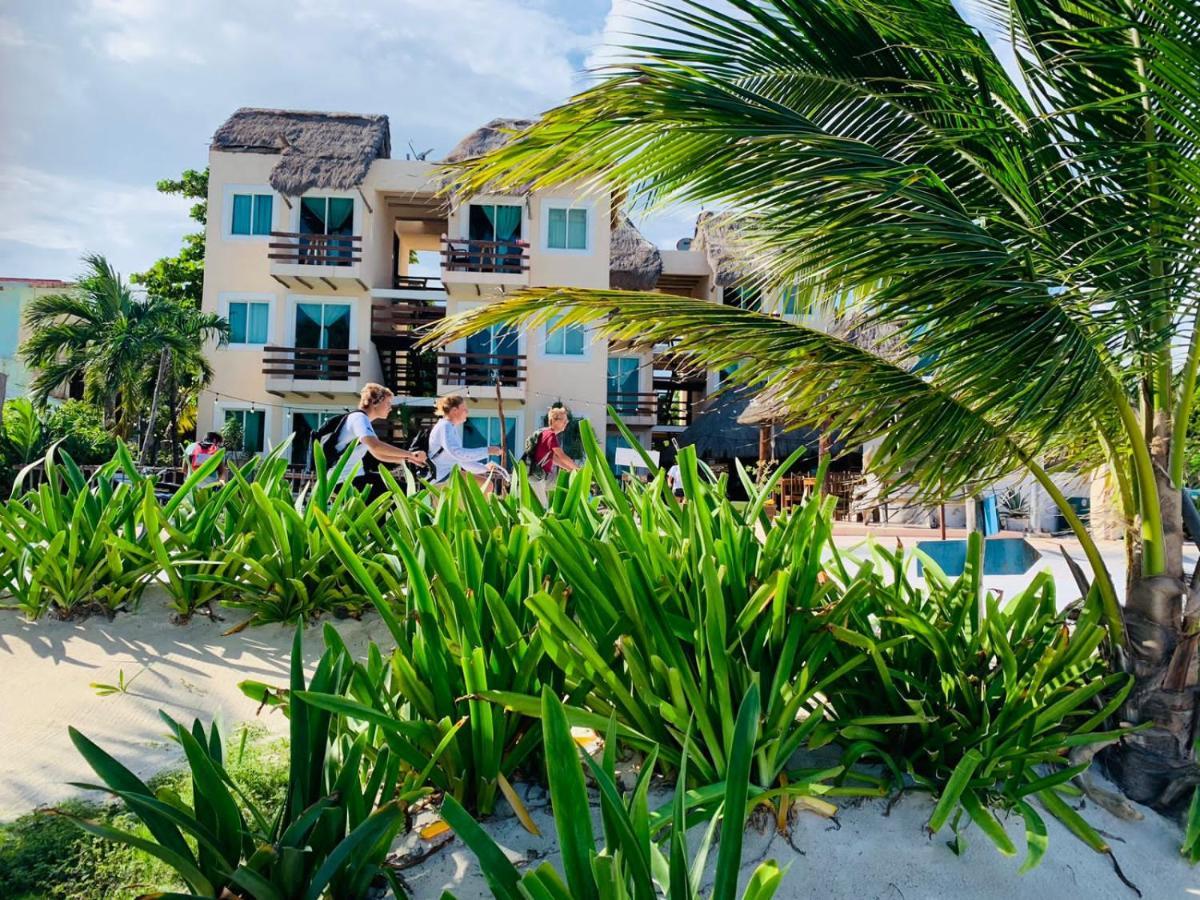 Hotel Arenas Mahahual Exterior foto
